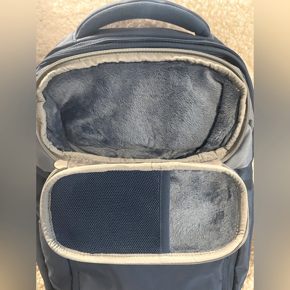 Speck MightyPack for digital commuters - tech protection and travel friendly - Picture 3 of 12